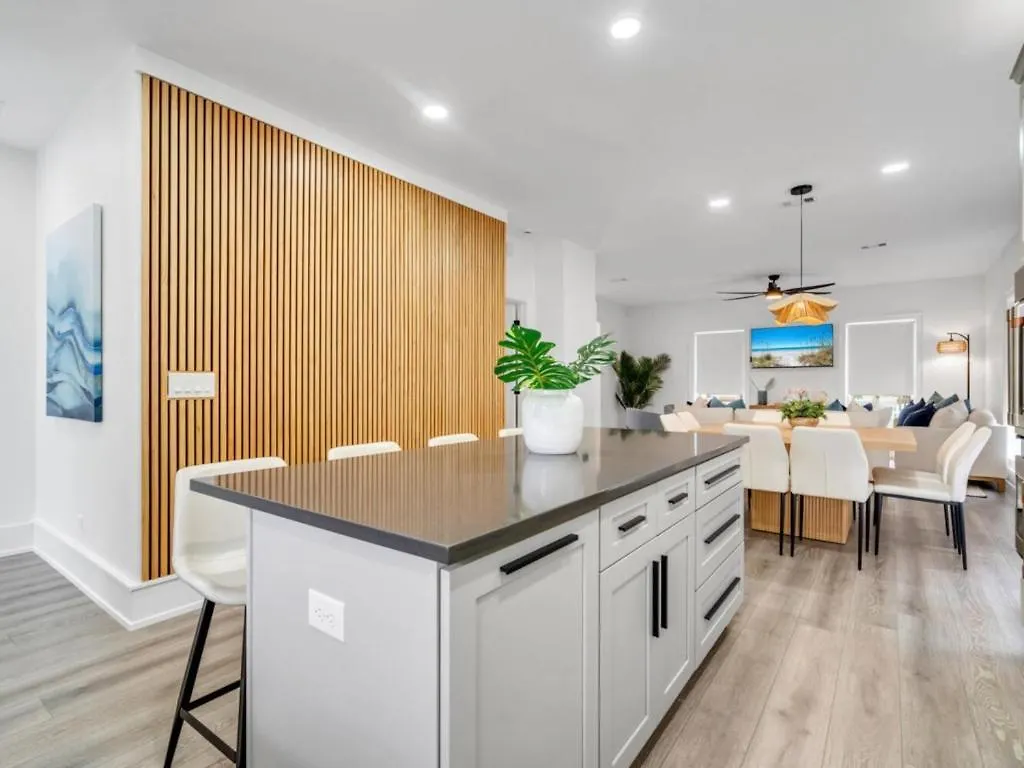 Sea-N-Double With Private Pool And Carriage House Villa Destin